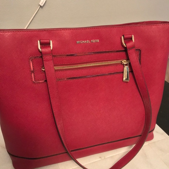 Michael Kors purse - Picture 2 of 2